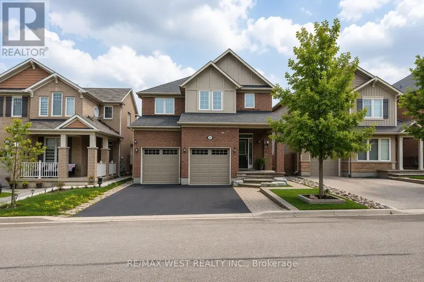 Detached at 296 RUHL DRIVE, Milton