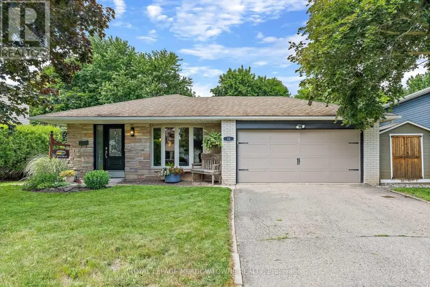 Detached at 33 FAGAN DRIVE, Halton Hills