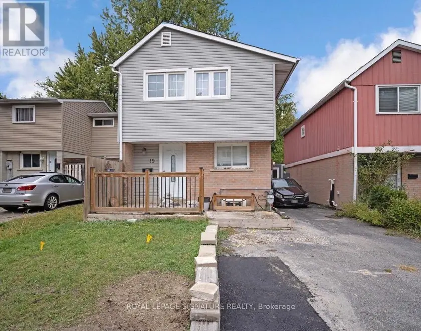 Detached at ROOM 1 - 19 GATSBY SQUARE, Brampton