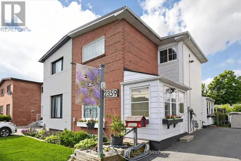 Semi-Detached/Link at 2359 BROOKHURST ROAD, Mississauga