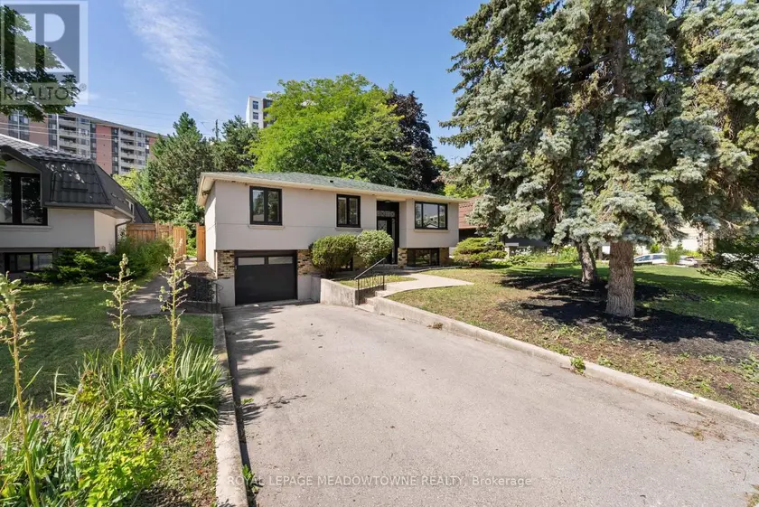 Detached at 1268 FOREST HILL, Oakville