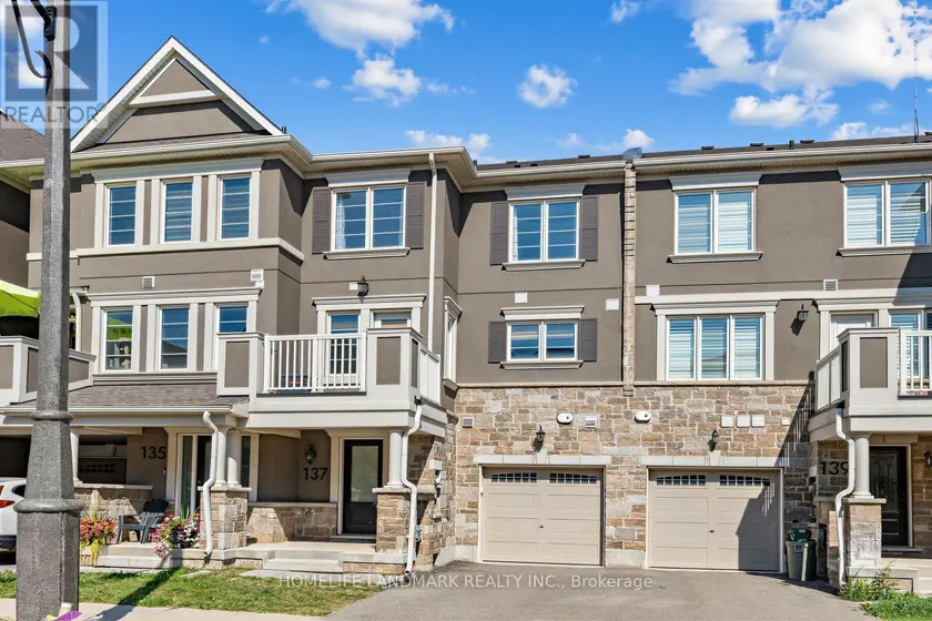 Townhouse at 137 CHRISTOPHER ROAD, Oakville