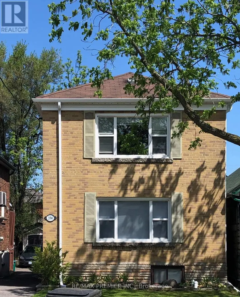 Multiplex at MAIN - 394 WHITMORE AVENUE, Toronto (Briar Hill-Belgravia)