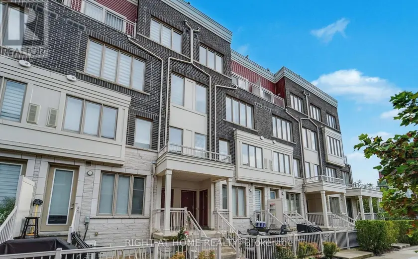 Townhouse at 7 - 125 LONG BRANCH AVENUE, Toronto