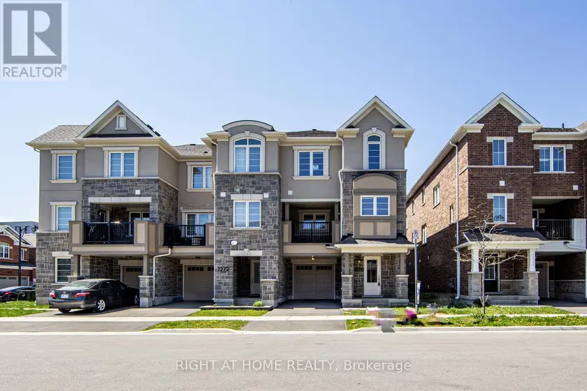 Townhouse at 1270 WINTERGREEN PLACE, Milton