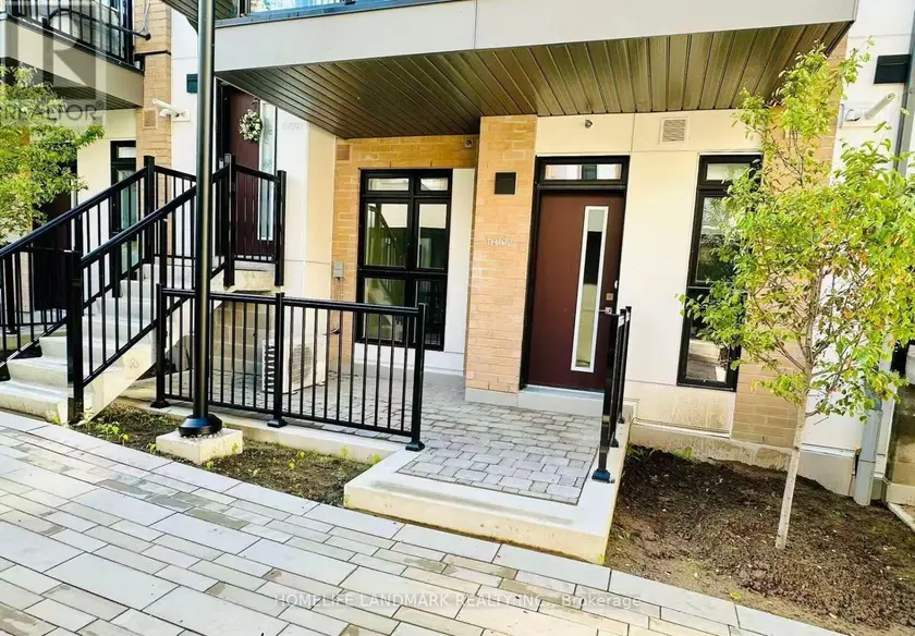 Townhouse at P102 - 145 CANON JACKSON DRIVE, Toronto