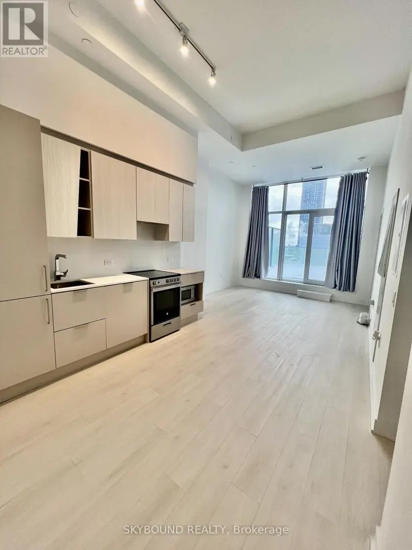 Apartment at 529 - 3900 CONFEDERATION PARKWAY, Mississauga