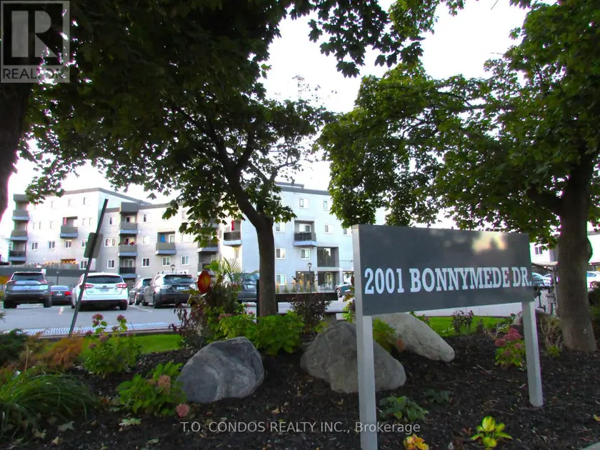 Townhouse at 213 - 2001 BONNYMEDE DRIVE, Mississauga