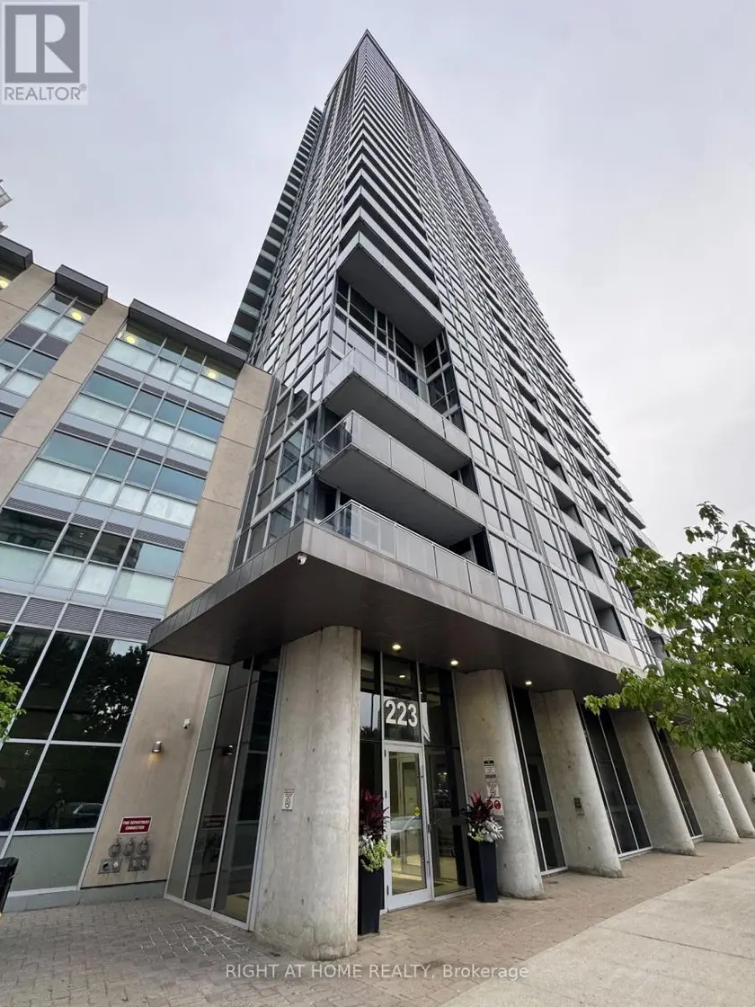 Apartment at 1710 - 223 WEBB DRIVE, Mississauga