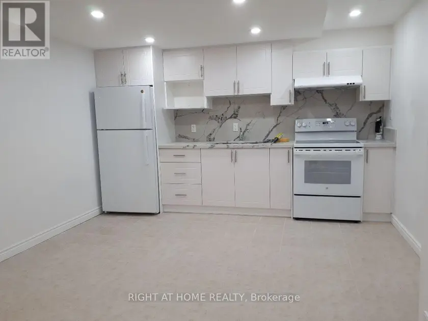 Detached at MAIN/ LOWER - 401 MISSISSAUGA VALLEY BOULEVARD, Mississauga