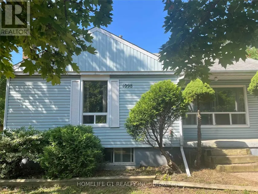 Detached at 1098 KENT AVENUE, Oakville