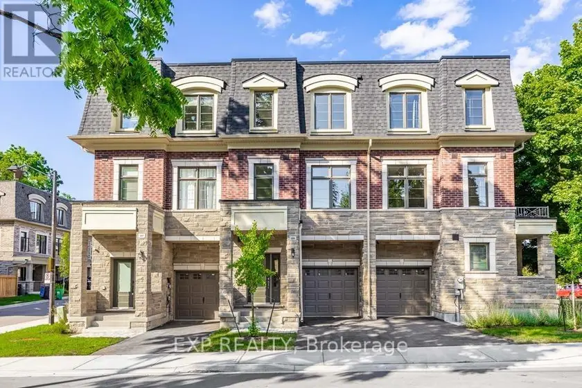 Townhouse at 209 WYNDHAM STREET, Mississauga