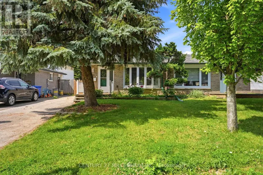 Semi-Detached/Link at 52 CARLTON DRIVE, Orangeville