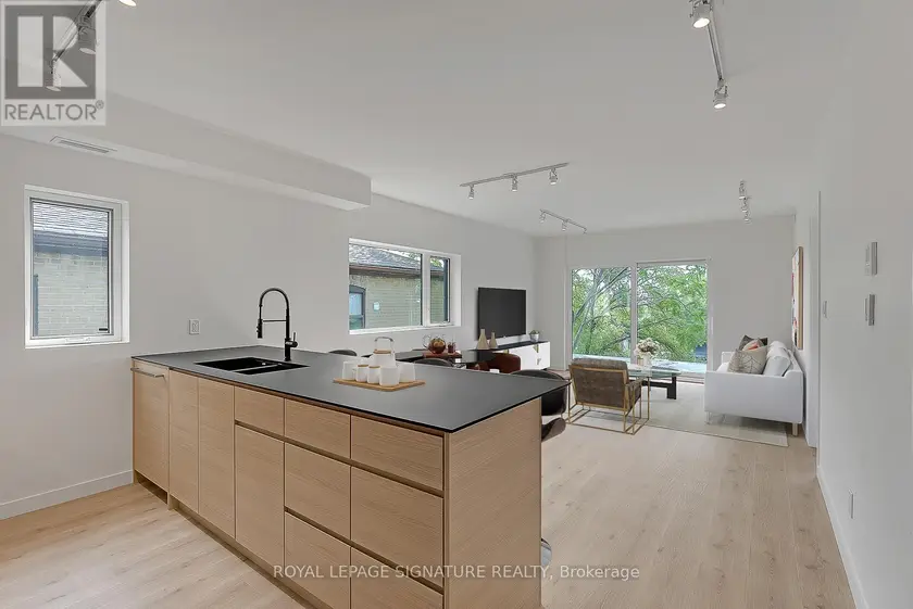 Detached at 4 - 1254 DAVENPORT ROAD, Toronto