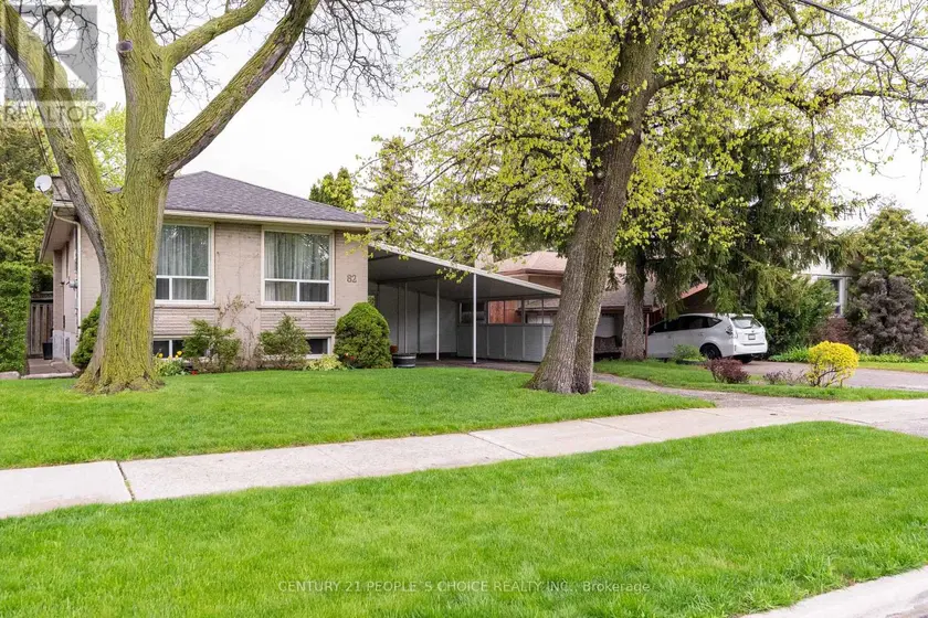 Detached at 82 HADRIAN DRIVE, Toronto