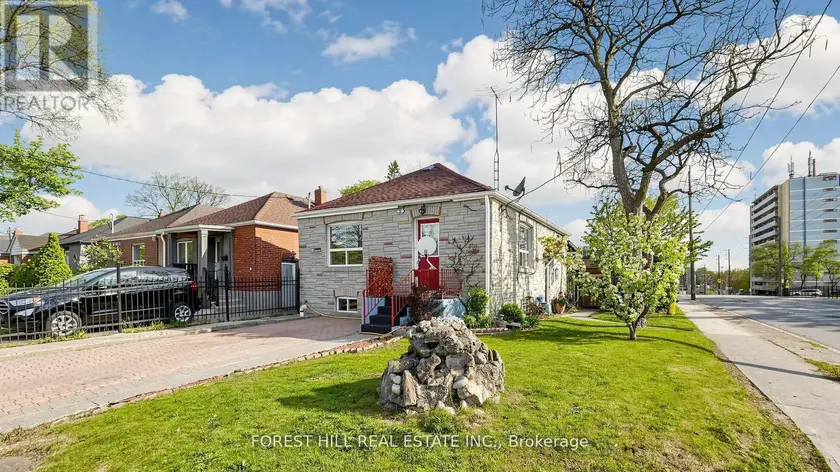 Detached at 2 ELLINS AVENUE, Toronto