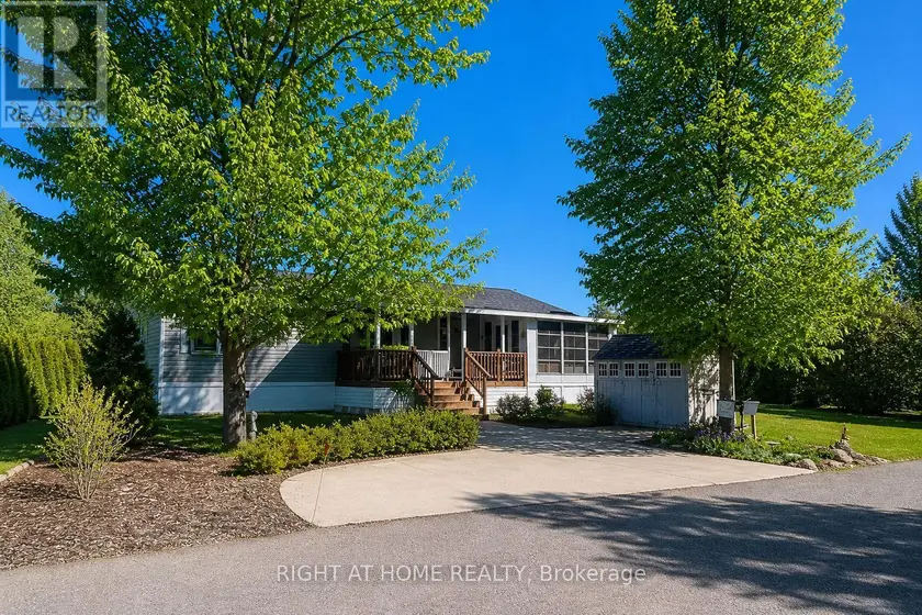 Detached at 5 BEECH STREET - 4449 MILBUROUGH LINE, Burlington