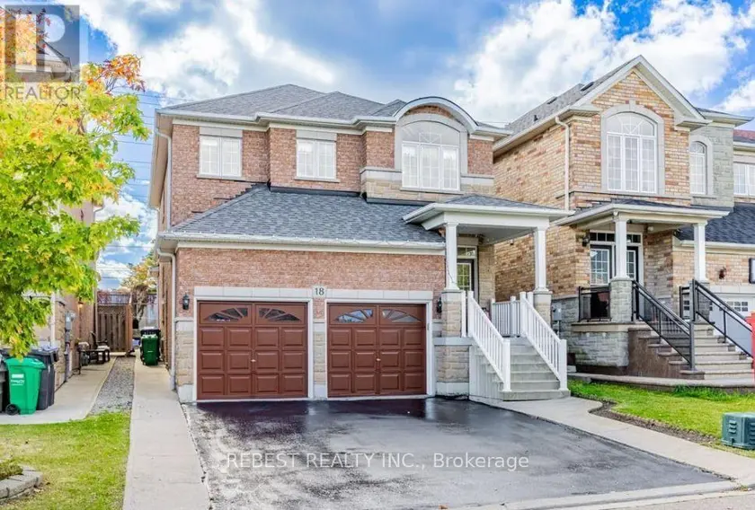 Detached at 18 VILLAGE LAKE CRESCENT, Brampton