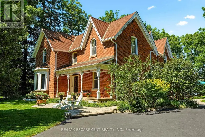 Detached at 5515 BLIND LINE, Burlington