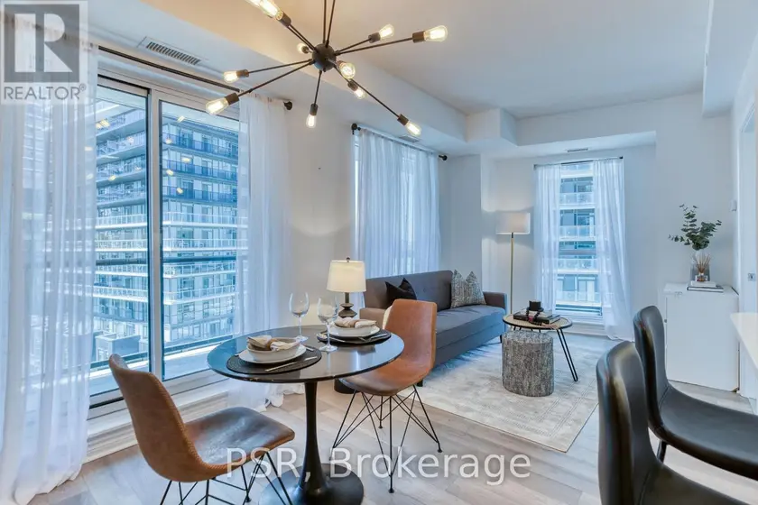 Apartment at 905 - 39 ANNIE CRAIG AVENUE, Toronto