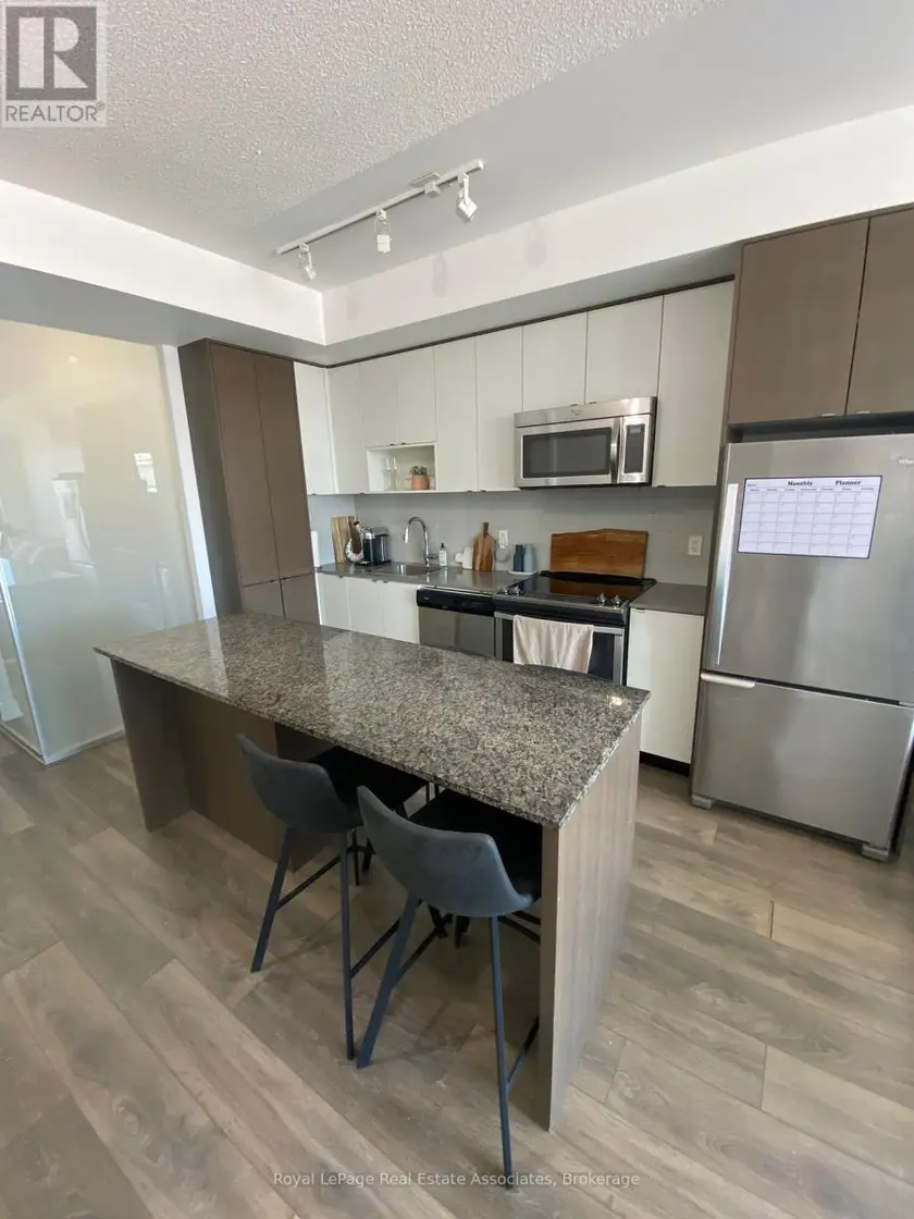 Apartment at 2701 - 9 VALHALLA INN ROAD, Toronto (Islington-City Centre West)