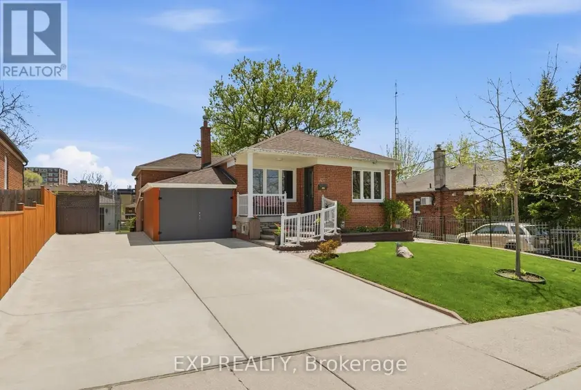 Detached at 45 FLAMBOROUGH DRIVE, Toronto