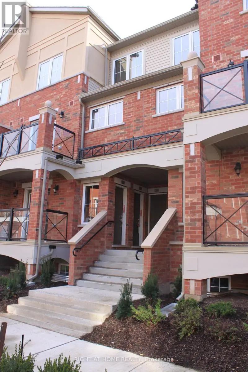 Townhouse at 10 - 47 HAYS BOULEVARD, Oakville