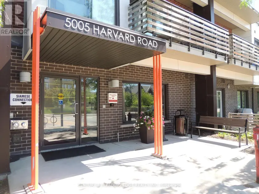 Apartment at 214 - 5005 HARVARD ROAD, Mississauga
