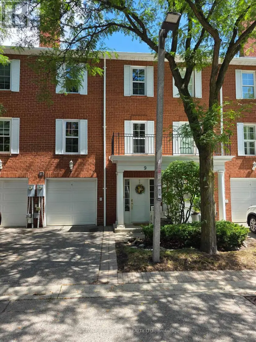 Townhouse at 9 - 9 STORNWOOD COURT, Brampton