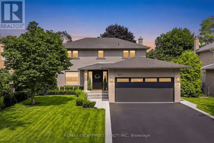 Detached at 429 CLAREMONT CRESCENT, Oakville