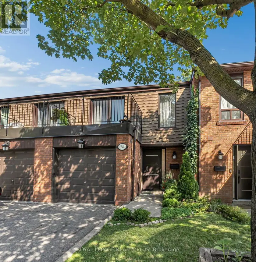 Townhouse at 28 - 3395 CLIFF ROAD N, Mississauga