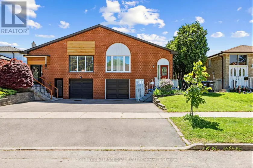 Semi-Detached/Link at 496 FENDALTON STREET, Mississauga