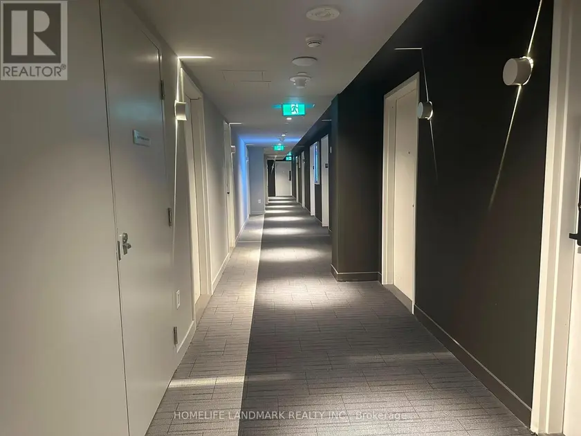 Apartment at Unit 6005