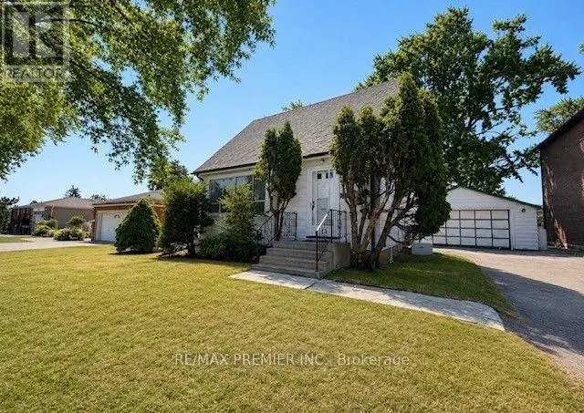 Detached at 21 AURA LEA BOULEVARD, Toronto