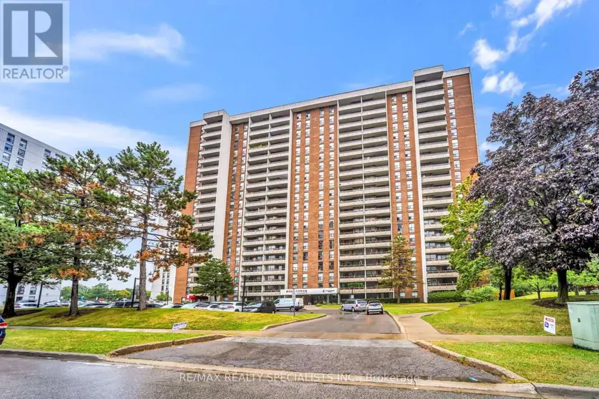 Apartment at 1008 - 4 KINGS CROSS ROAD, Brampton
