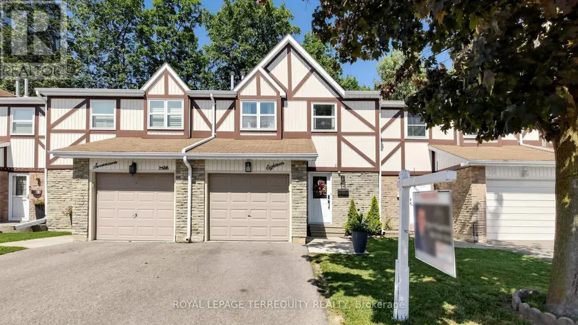 Townhouse at 18 - 18 MORLEY CRESCENT, Brampton
