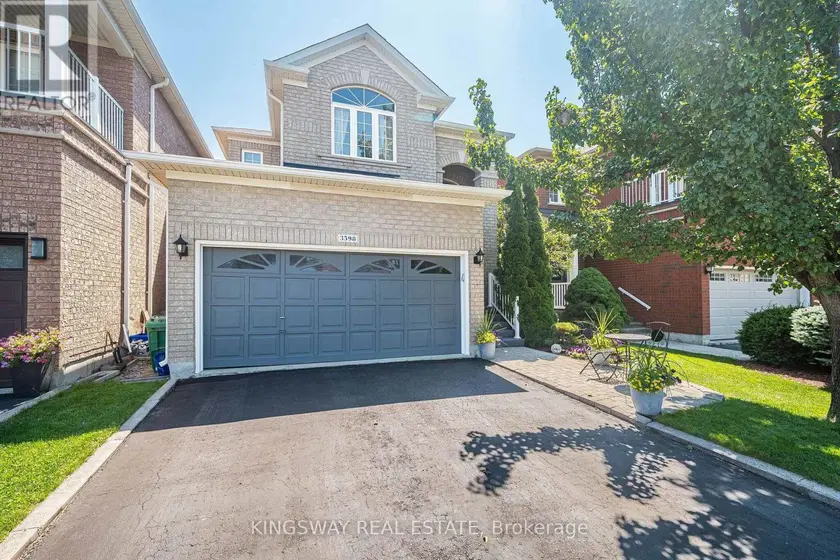 Detached at 3598 FOUNTAIN PARK AVENUE, Mississauga