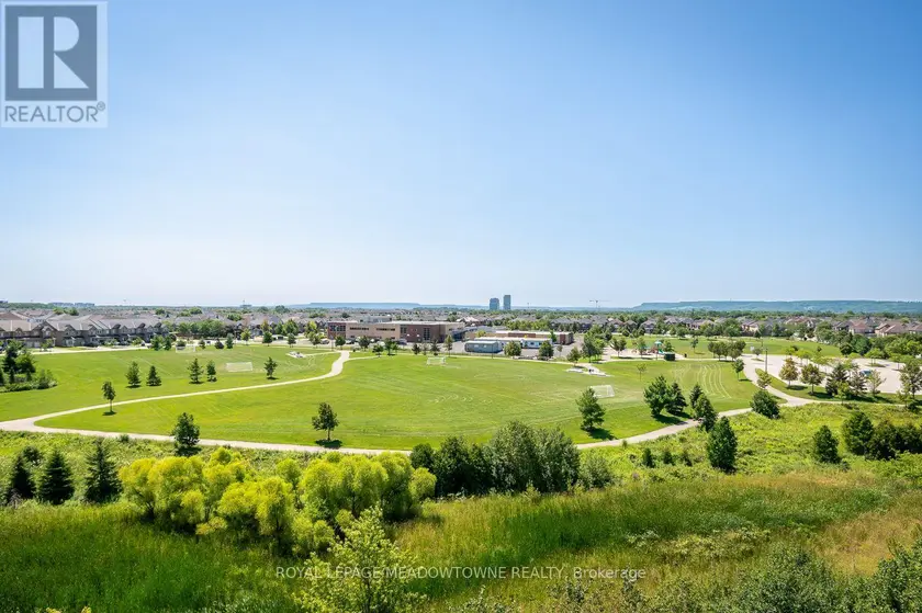 Apartment at 607 - 1419 COSTIGAN ROAD, Milton