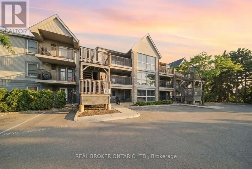 Townhouse at 202 - 2040 CLEAVER AVENUE, Burlington