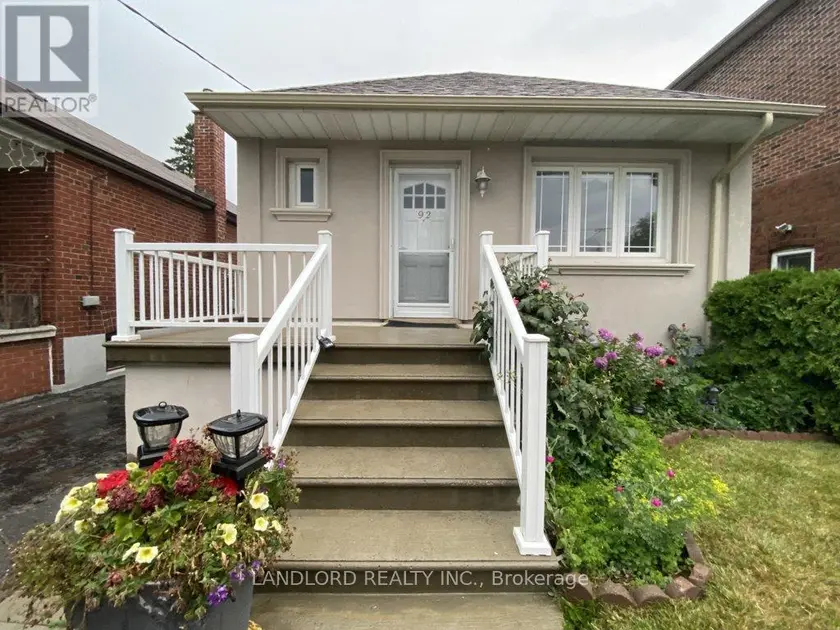 Detached at MAIN - 92 HOLWOOD AVENUE, Toronto
