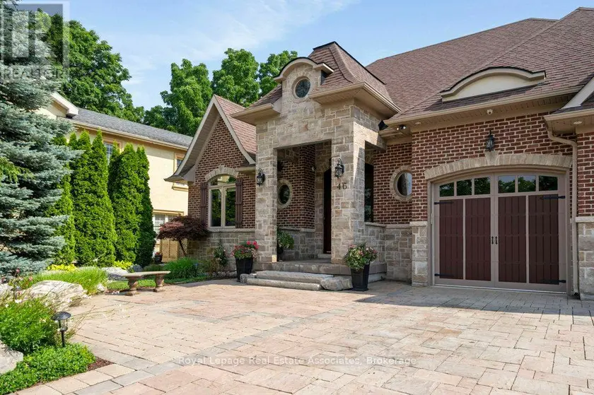 Detached at 46 SCOTT STREET, Brampton