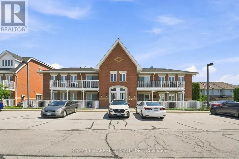 Apartment at 204 - 1701 LAMPMAN AVENUE, Burlington