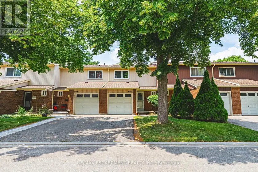 Townhouse at 14 - 564 SHERATON ROAD, Burlington