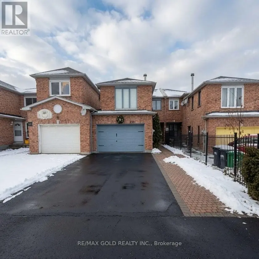Townhouse at 711 ASHPRIOR AVENUE, Mississauga