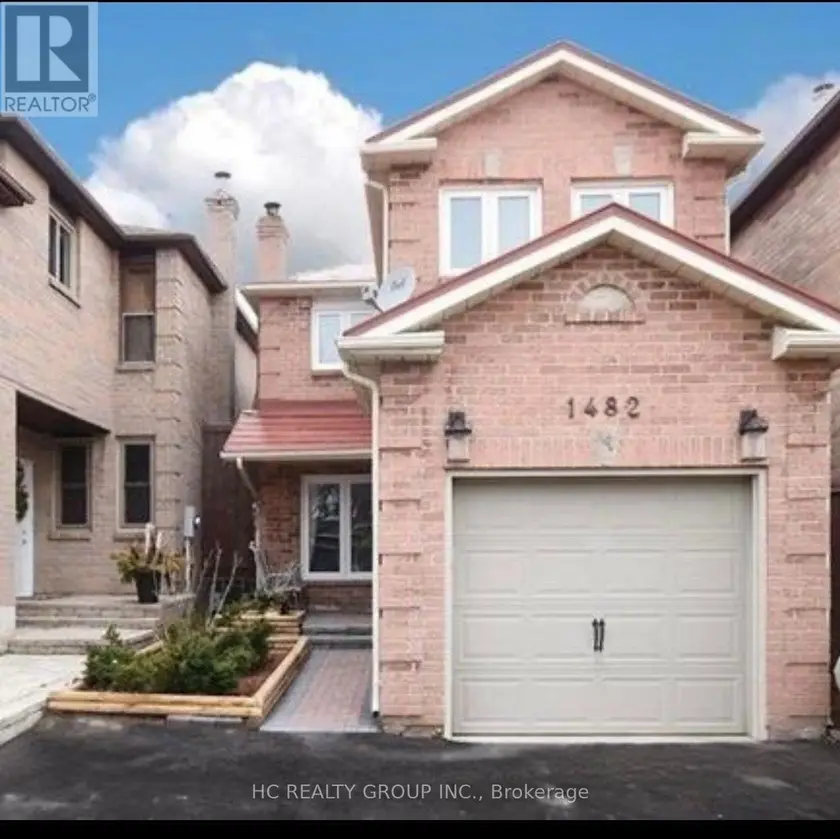 Semi-Detached/Link at 1480 Prince John Cir, Oakville