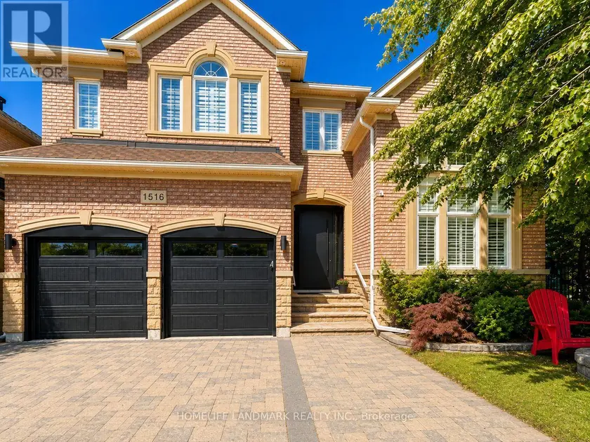 Detached at 1516 PINERY CRESCENT, Oakville