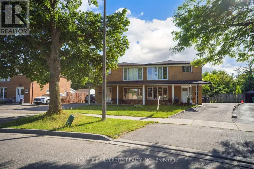 Semi-Detached/Link at 7582 DISCUS CRESCENT, Mississauga