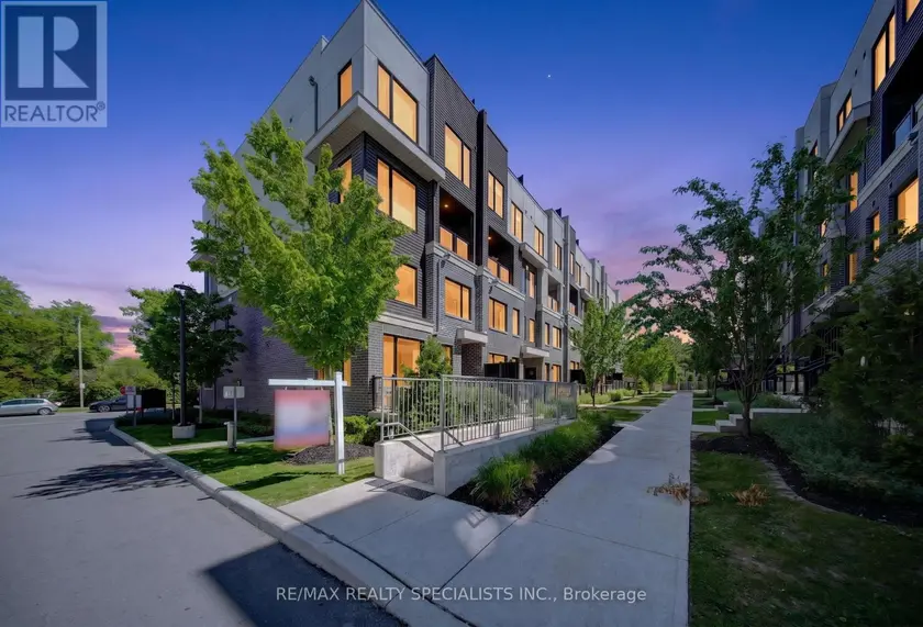 Townhouse at 28 - 3472 WIDDICOMBE WAY, Mississauga