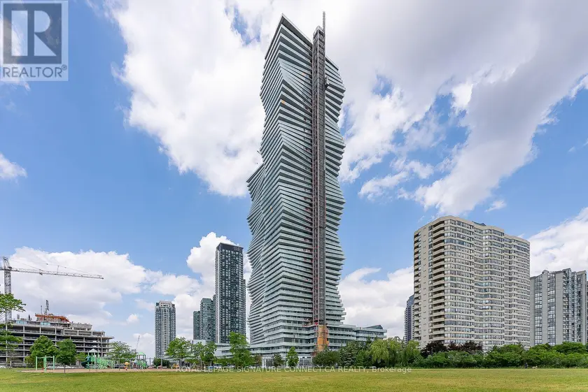 Apartment at 4911 - 3900 CONFEDERATION PARKWAY, Mississauga