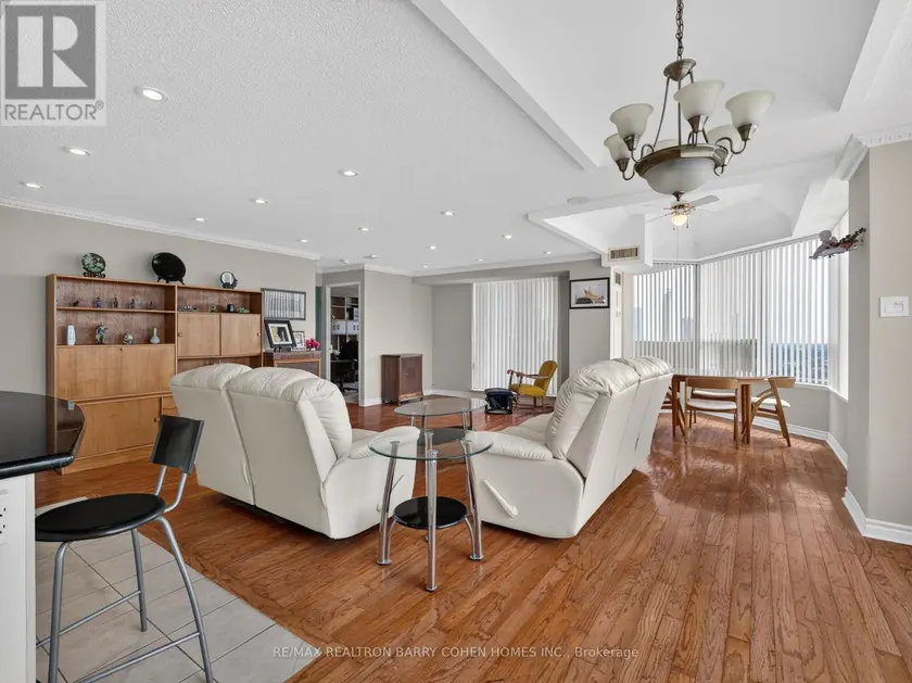 Apartment at 2009 - 700 CONSTELLATION DRIVE, Mississauga